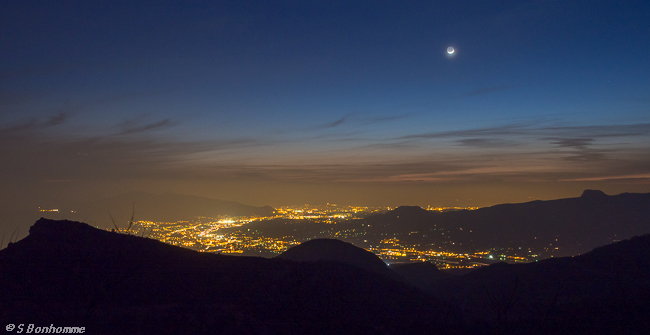 Marseille by night